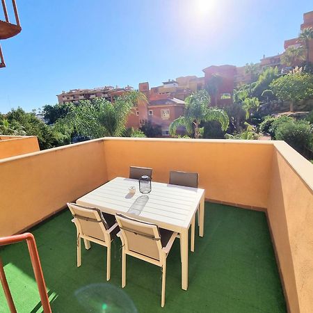 Golf & Resort Apartment In La Reserva De Marbella Exterior photo
